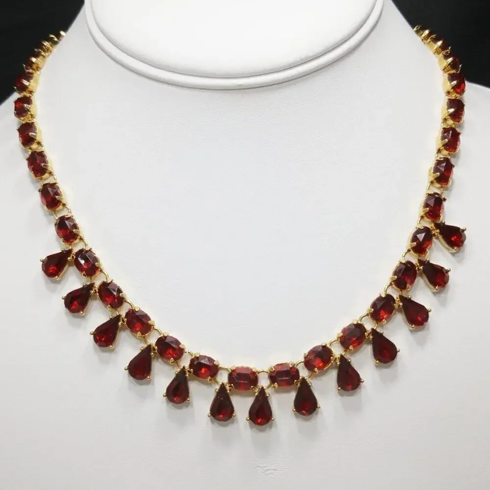 Avon 2004 Women’s Red Rhinestone Choker Adjustable Necklace Post Earrings Set